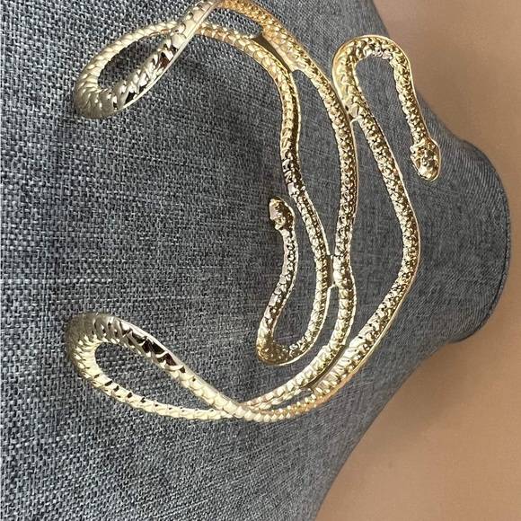 Bangle Cuff Snake Bracelet design New - Picture 2 of 3